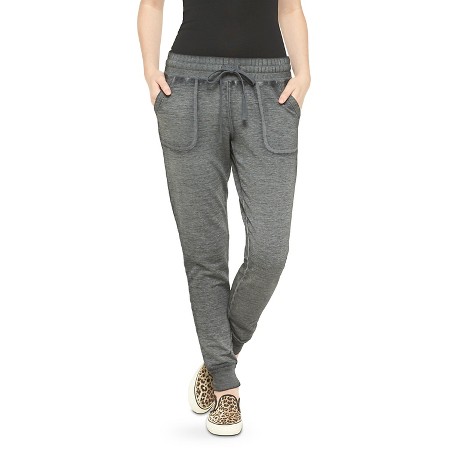You can get Kendall Jenner's favorite sweatpants from Target -  HelloGigglesHelloGiggles