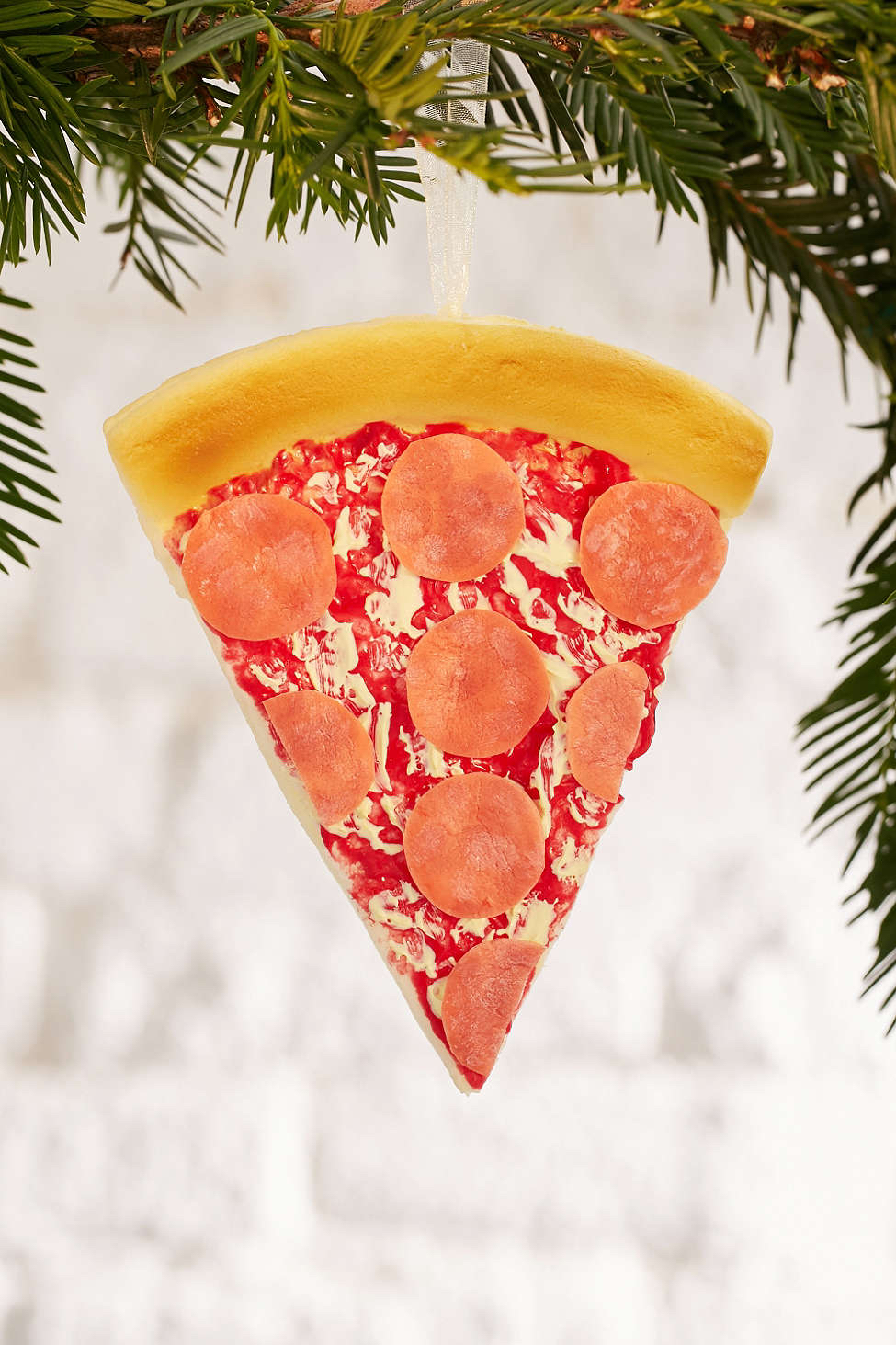 Pizza-Ornament-UO.jpg