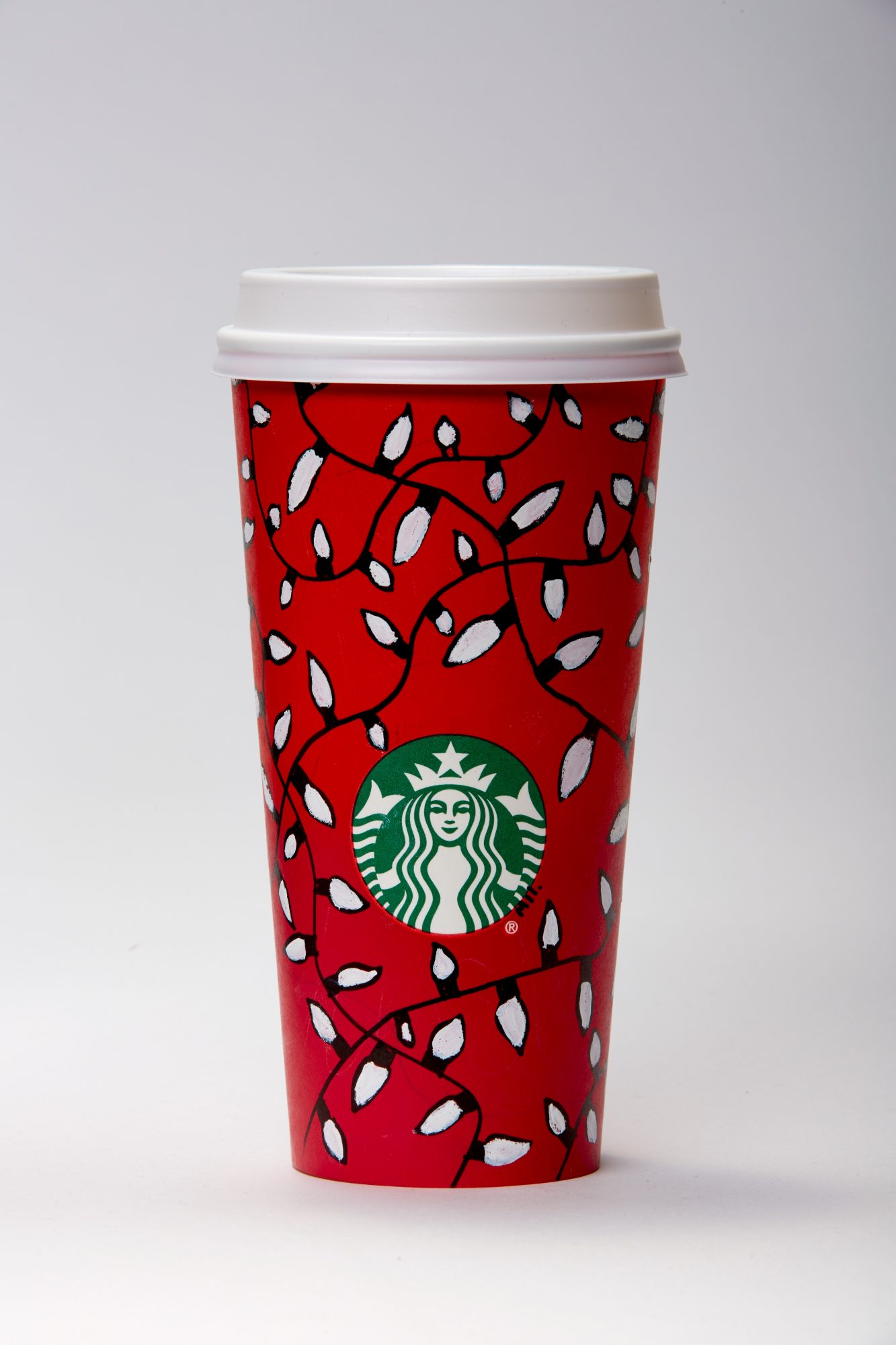 Red_Holiday_Cups_2016_Holiday_Lights.jpg