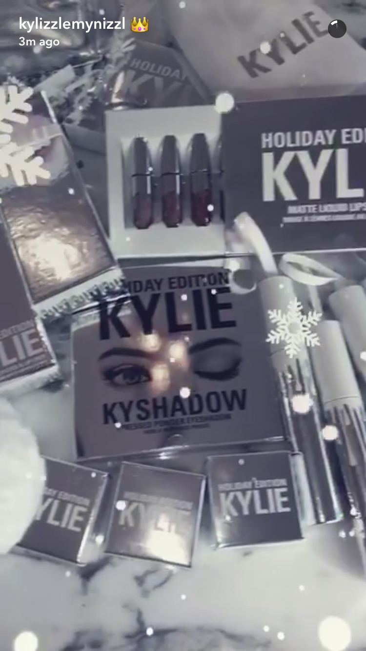 Kylie-Kollection-Holiday.jpg
