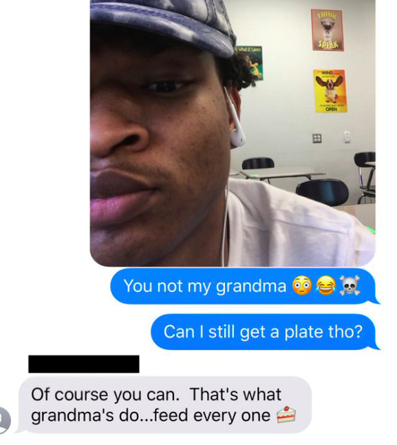 This Grandma Texted The Wrong Teenager About Thanksgiving Dinner Plans ...