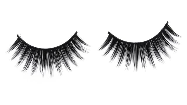 eyelashes