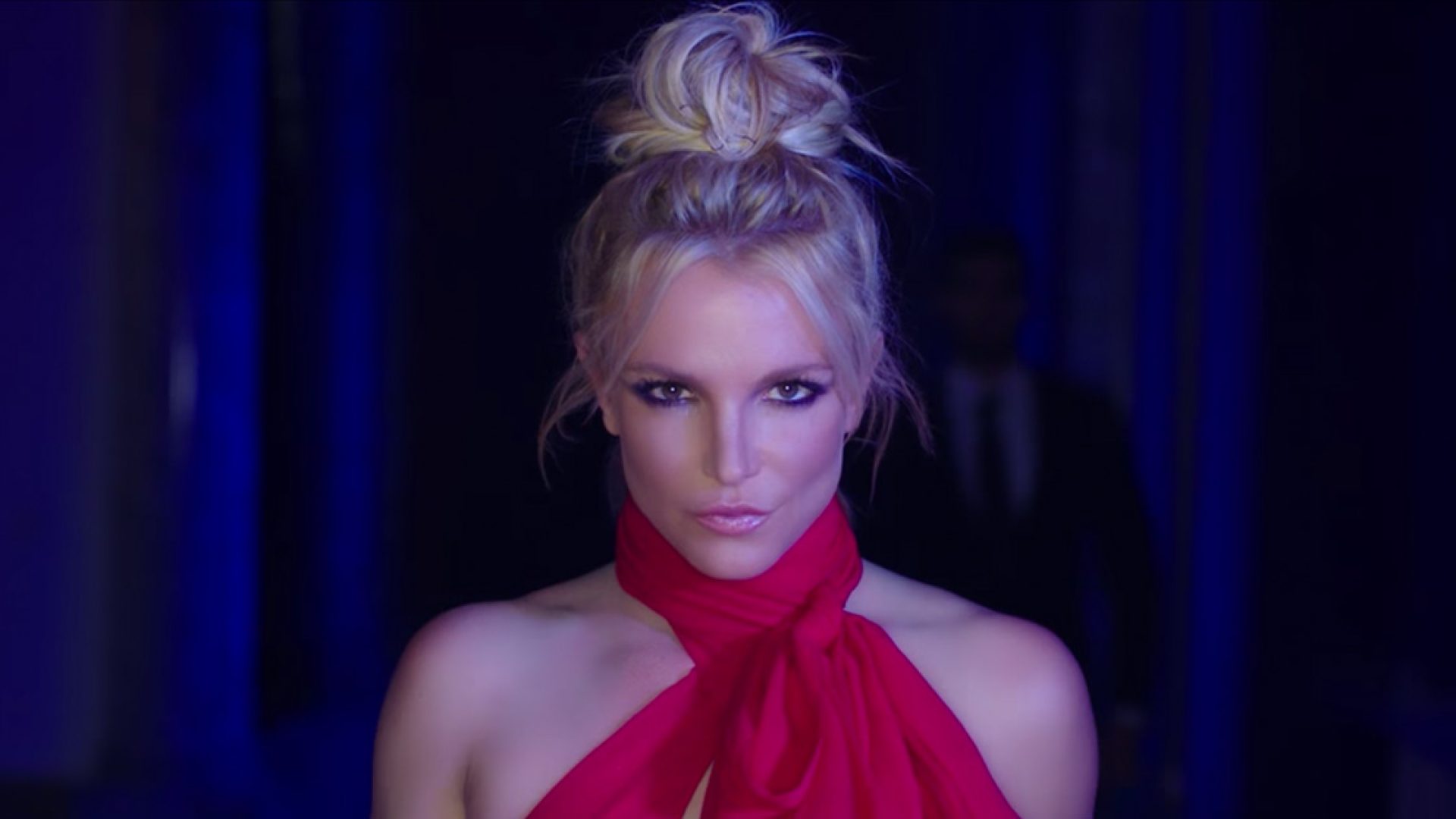 Watch Britney Spears And Tinashe Host The Sexiest Slumber Party Ever In Their New Video