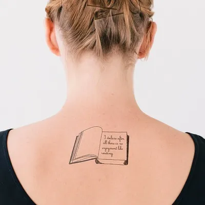 14 perfect gifts for the book-lovers in your life that aren't books -  HelloGigglesHelloGiggles