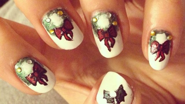 wreath-nails
