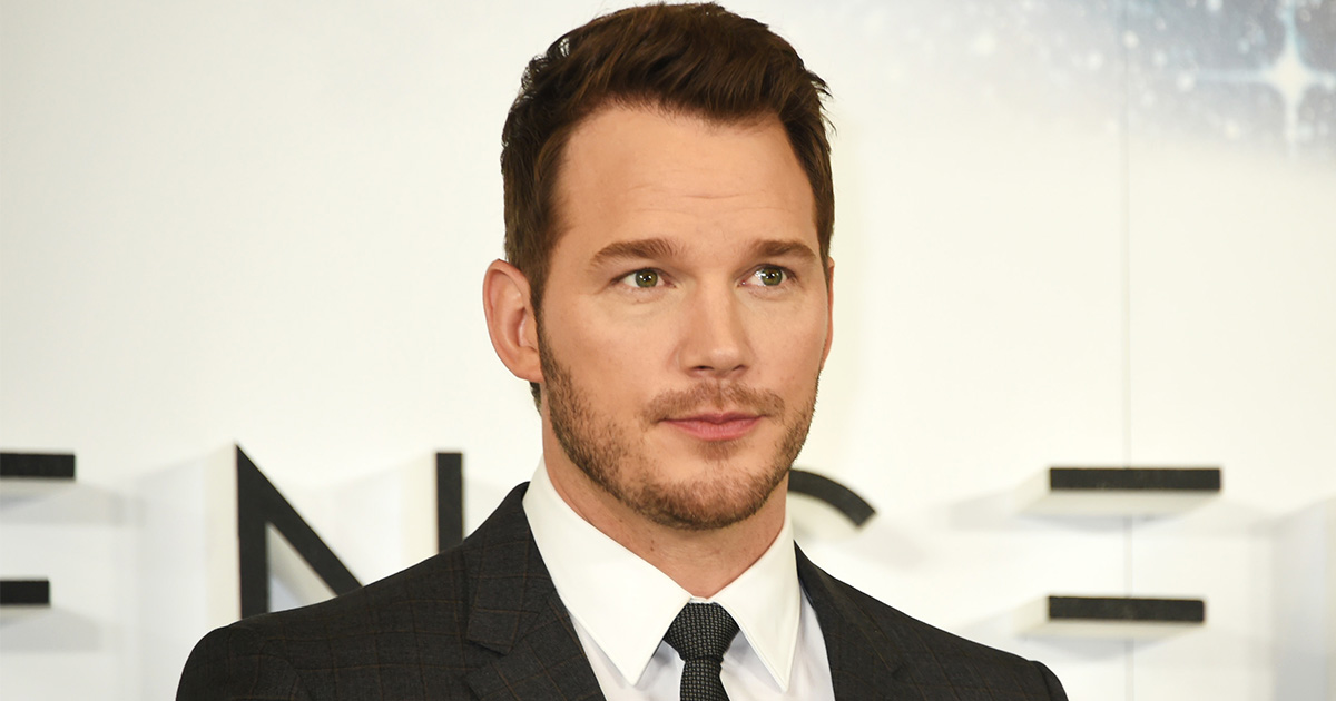 https://hellogiggles.com/wp-content/uploads/sites/7/2016/12/01/Chris-Pratt.jpg?quality=82&strip=all