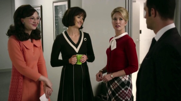 Why you NEED to be watching Good Girls Revolt on  right now -  HelloGigglesHelloGiggles