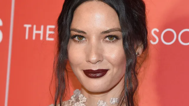 Olivia Munn updo