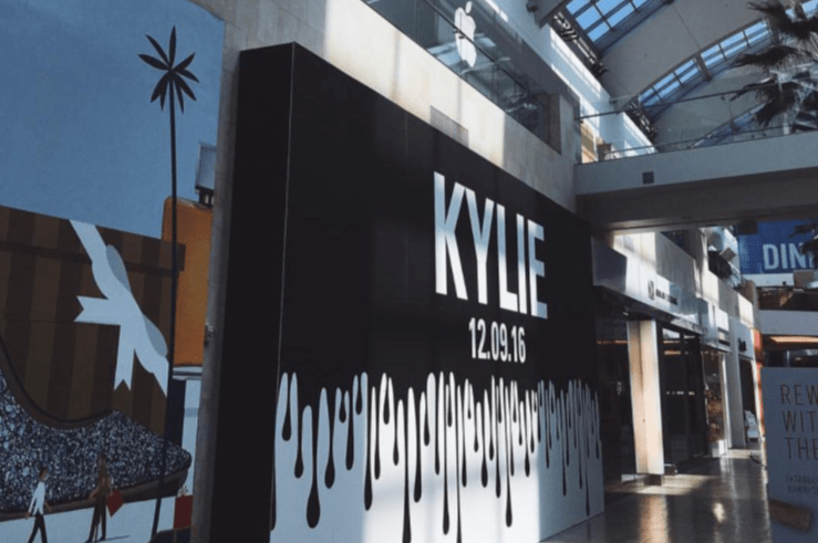 Kylie Jenner Shuts The Mall Down At Her Store Grand Opening In The