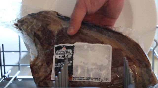 cooking-steak-in-dishwasher