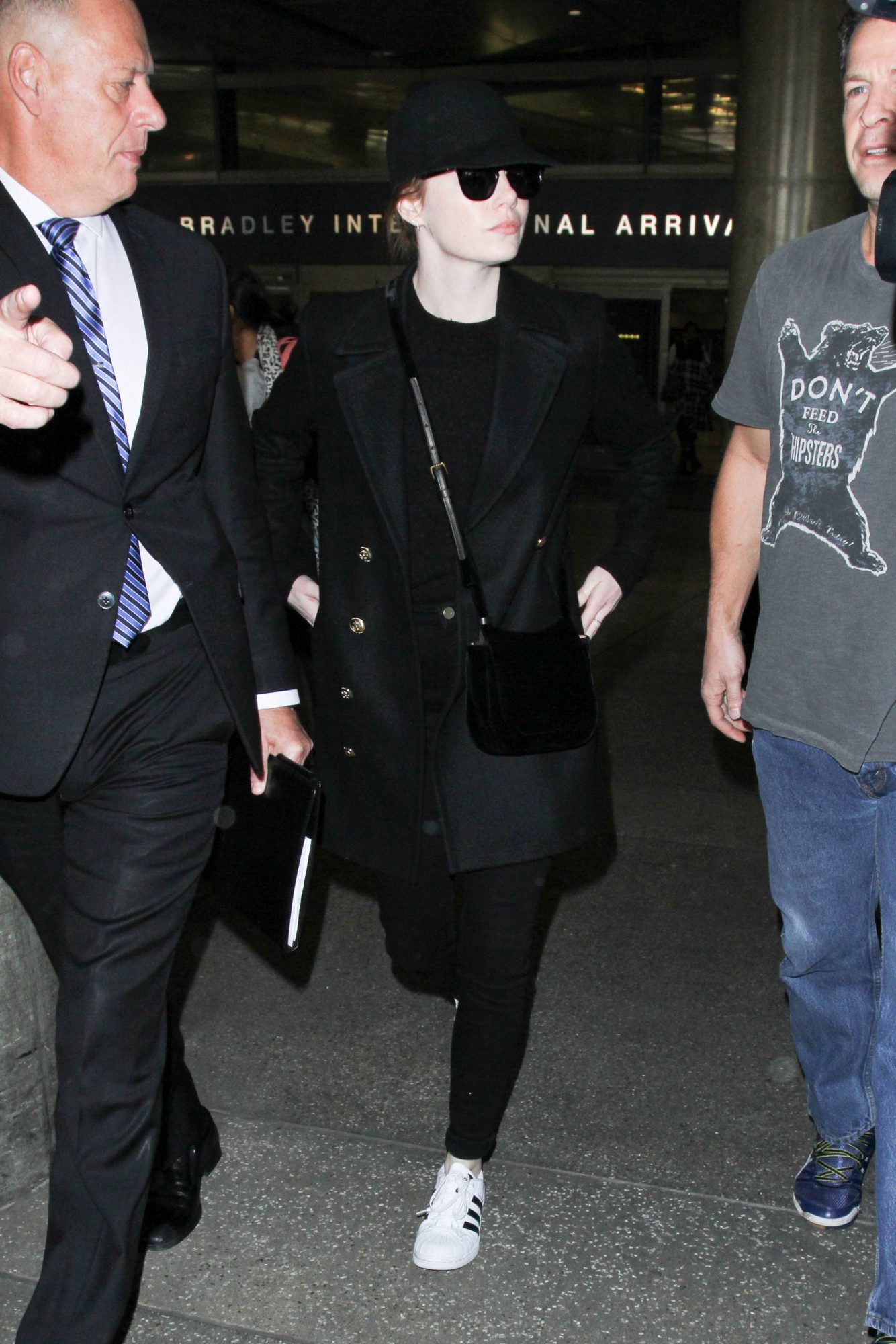 emma stone suit  Black harem pants, Fashion, Style