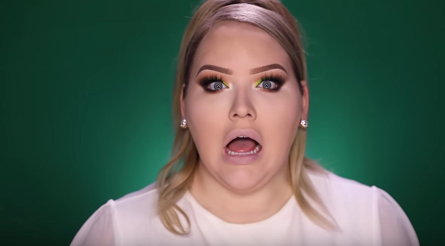 Beauty Vlogger Nikkie Tutorials Hilariously Reacts To Her First Youtube