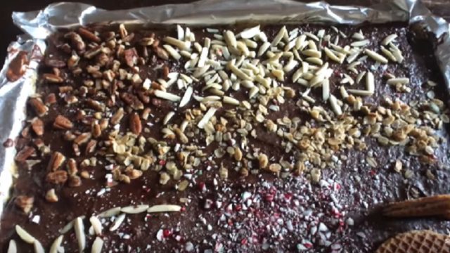 christmas-crack-candy-you-suck-at-cooking