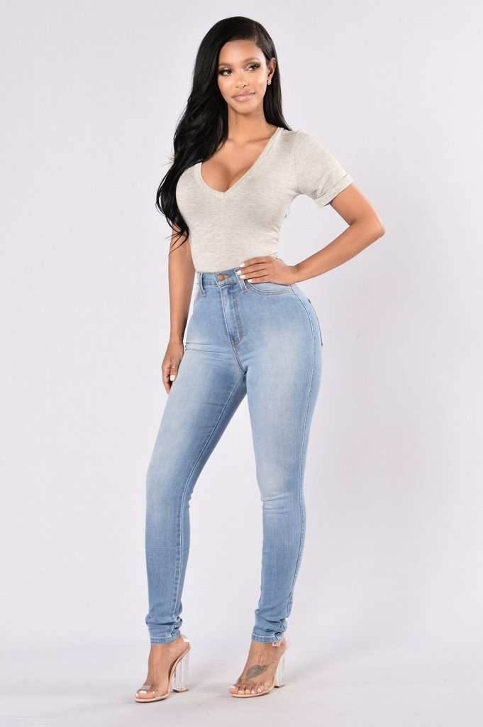 Kylie jenner outlet fashion nova jeans