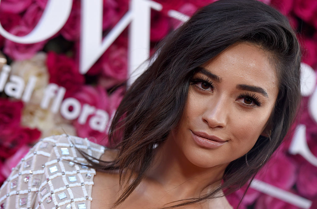 These pics of Shay Mitchell's island vacation are so gorgeous, they're ...