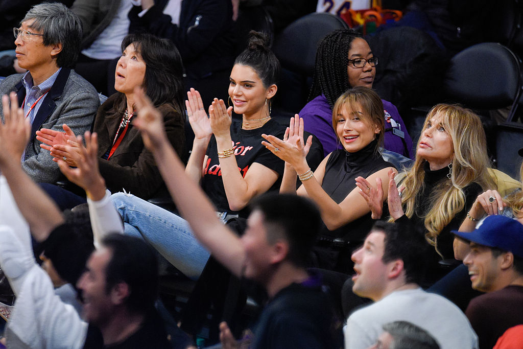 Kendall Jenner Carries Dubai's It Bag Courtside At A Laker's