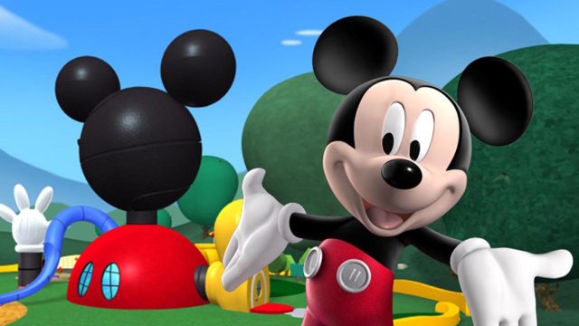Mickey Mouse is totally different in Italy, and it's blowing our  Disney-loving minds - HelloGigglesHelloGiggles
