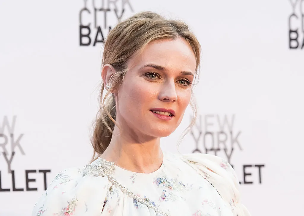 Diane Kruger’s chic all black outfit wowed with intricate detailing and ...