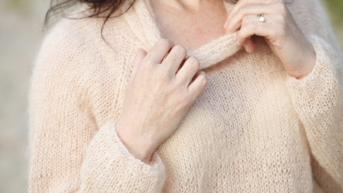 why-is-cashmere-expensive-best-cashmere-sweatershellogiggles