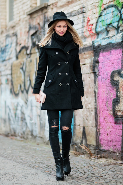 Regular girls with amazing street style fashion at Berlin Fashion Week ...