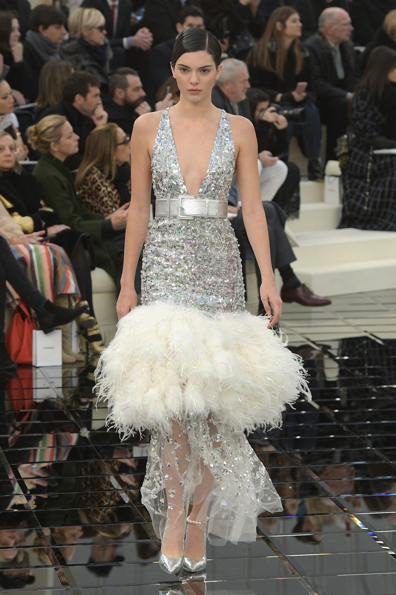 We are SWOONING over these 12 looks from the Chanel runway show in ...