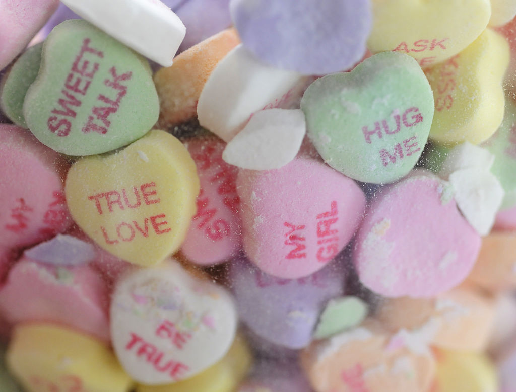 valentines aesthetic ♥candy conversation hearts ♥ pink and red