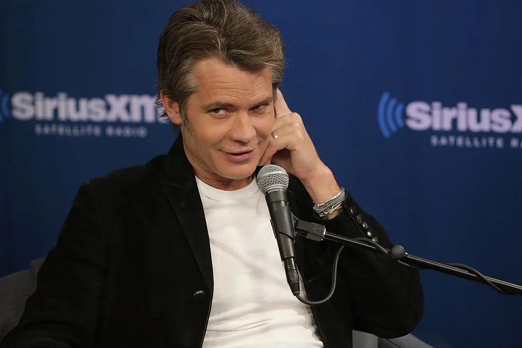 Here are just 9 pictures of Timothy Olyphant, because hey, why not ...