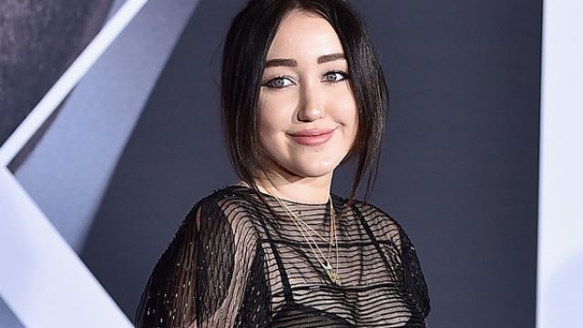 noah-cyrus