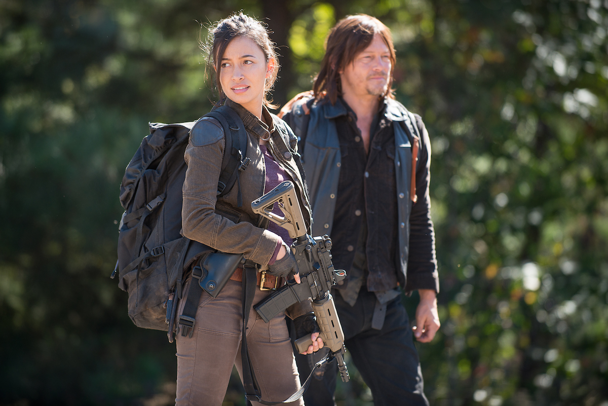 Rosita-and-Daryl-in-The-Walking-Dead-Season-6-Episode-14.jpg