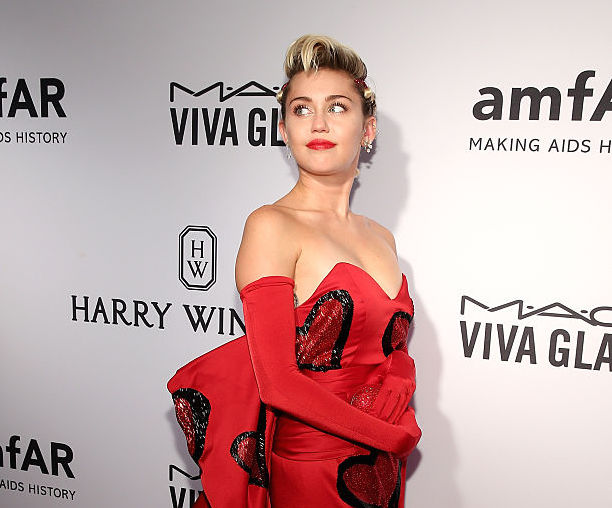 Miley Cyrus and Liam Hemsworth's valentine to the world is worth a ...