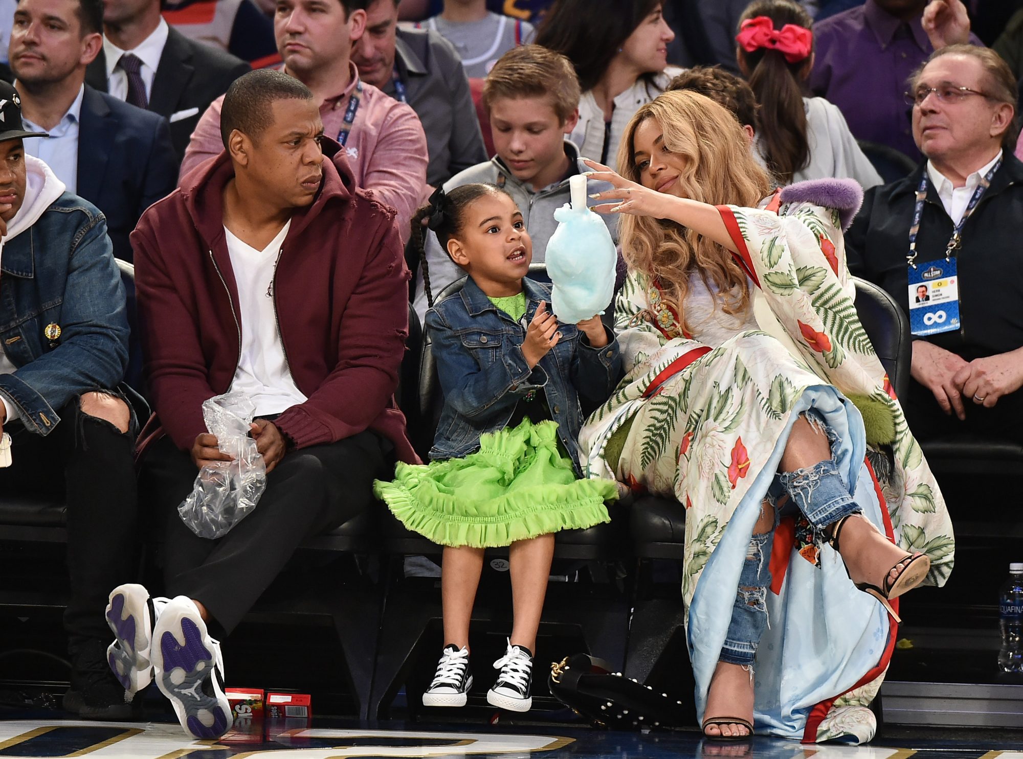 30 Times Celebrities Had a Blast Sitting Courtside Basketball Games