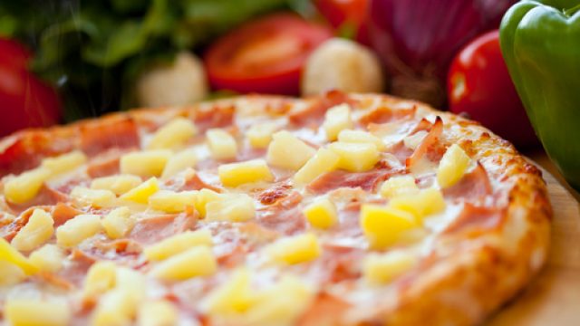 pineapple pizza