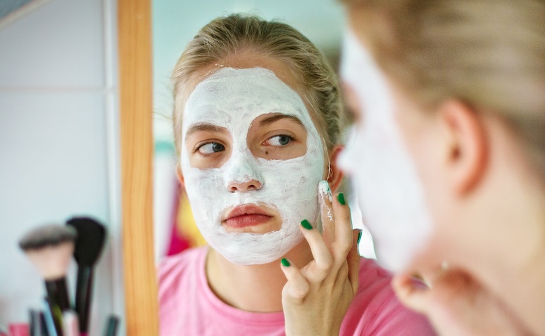 Does baking soda help with acne? We asked actual skin care experts so ...