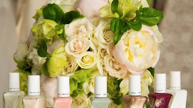 essie