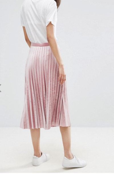 Victoria Beckham is making ballerina pleated skirts a thing ...