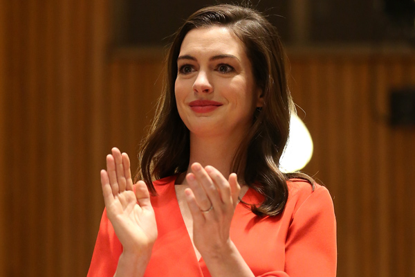 ENGLISH SPEECH  ANNE HATHAWAY: Paid Family Leave (English