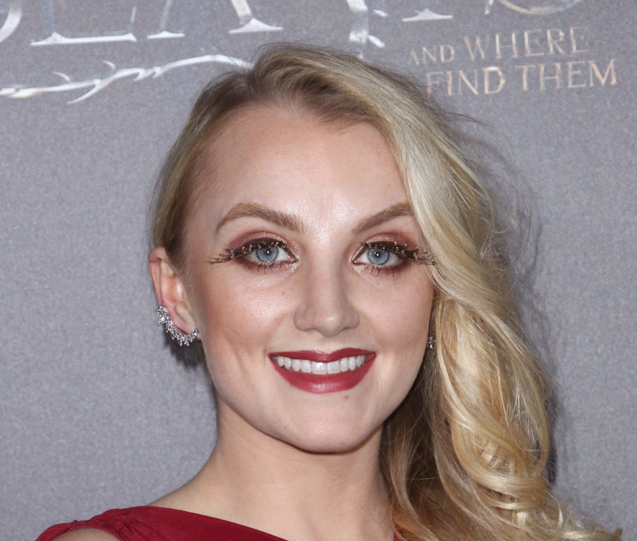 “Harry Potter” star Evanna Lynch just dazzled in a retro-witch dress ...