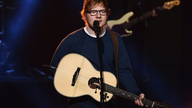 ed sheeran playing guitar
