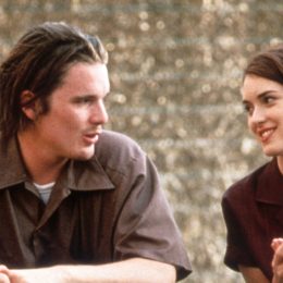 Ethan Hawke And Winona Ryder In 'Reality Bites'