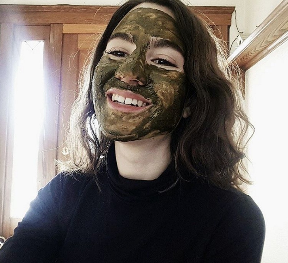 This simple DIY matcha-infused face mask will soothe dry, irritated skin during this transitional season photo