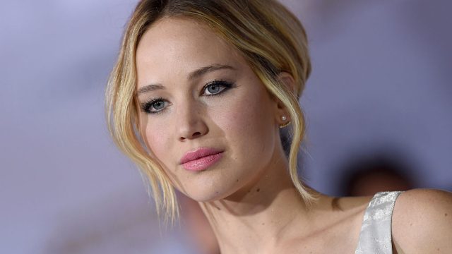 jennifer lawrence dior feminist t-shirt