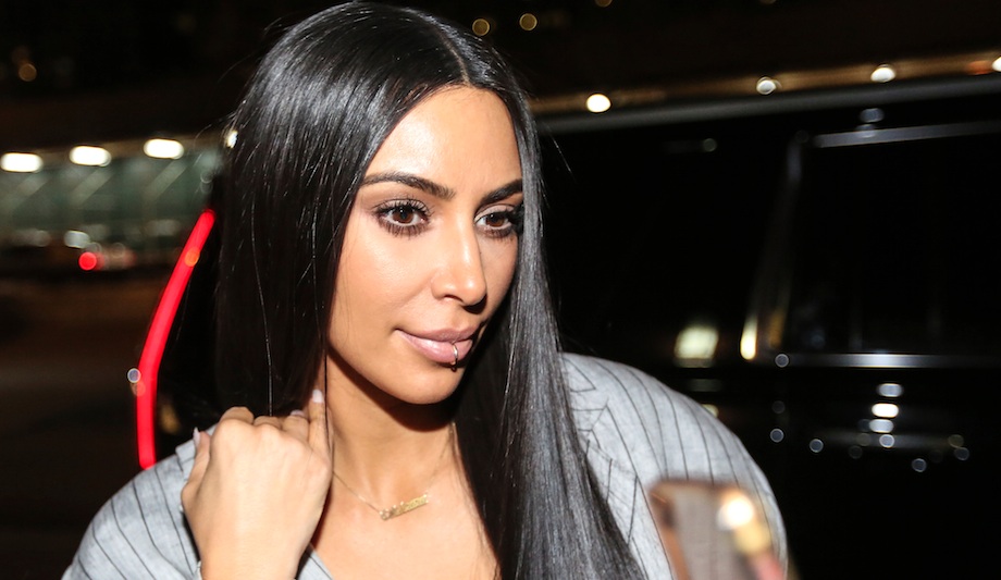 Kim Kardashian debuts her new sleek shoulder-length hair cut as