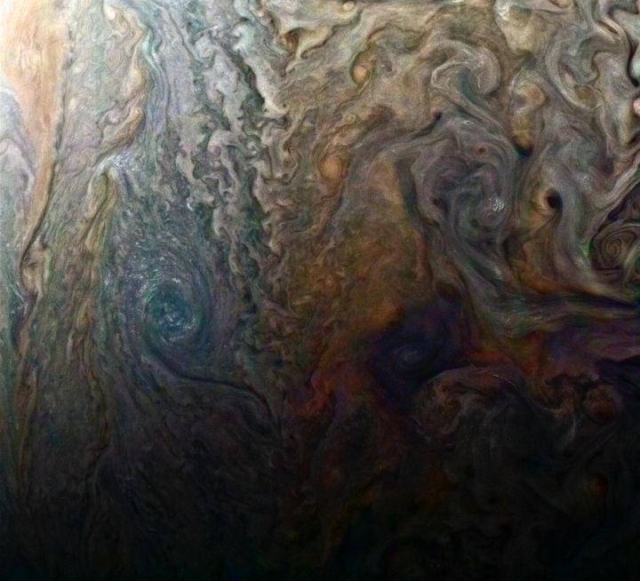 The latest pictures of Jupiter from NASA probe Juno are absolutely ...