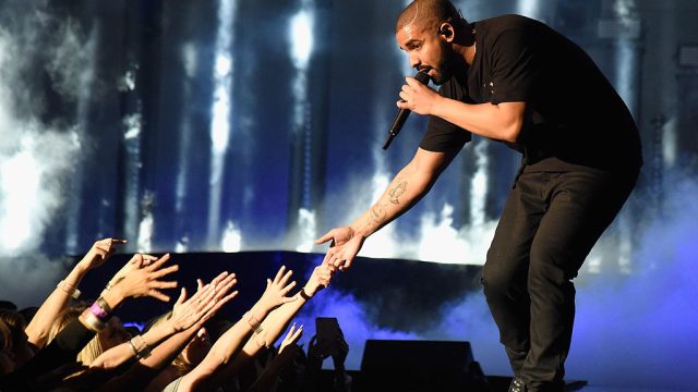 drake performs 2016 iHeartRadio Music Festival