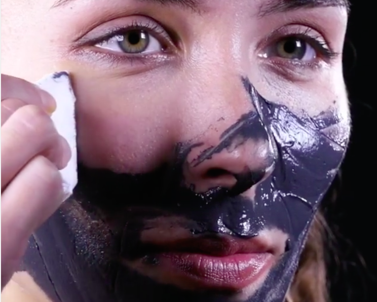 I Tried a Magnetic Face Mask to Clear My Blackheads—Here's What