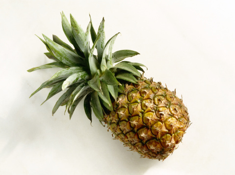 Some college kids put a pineapple in a museum and convinced everyone it ...