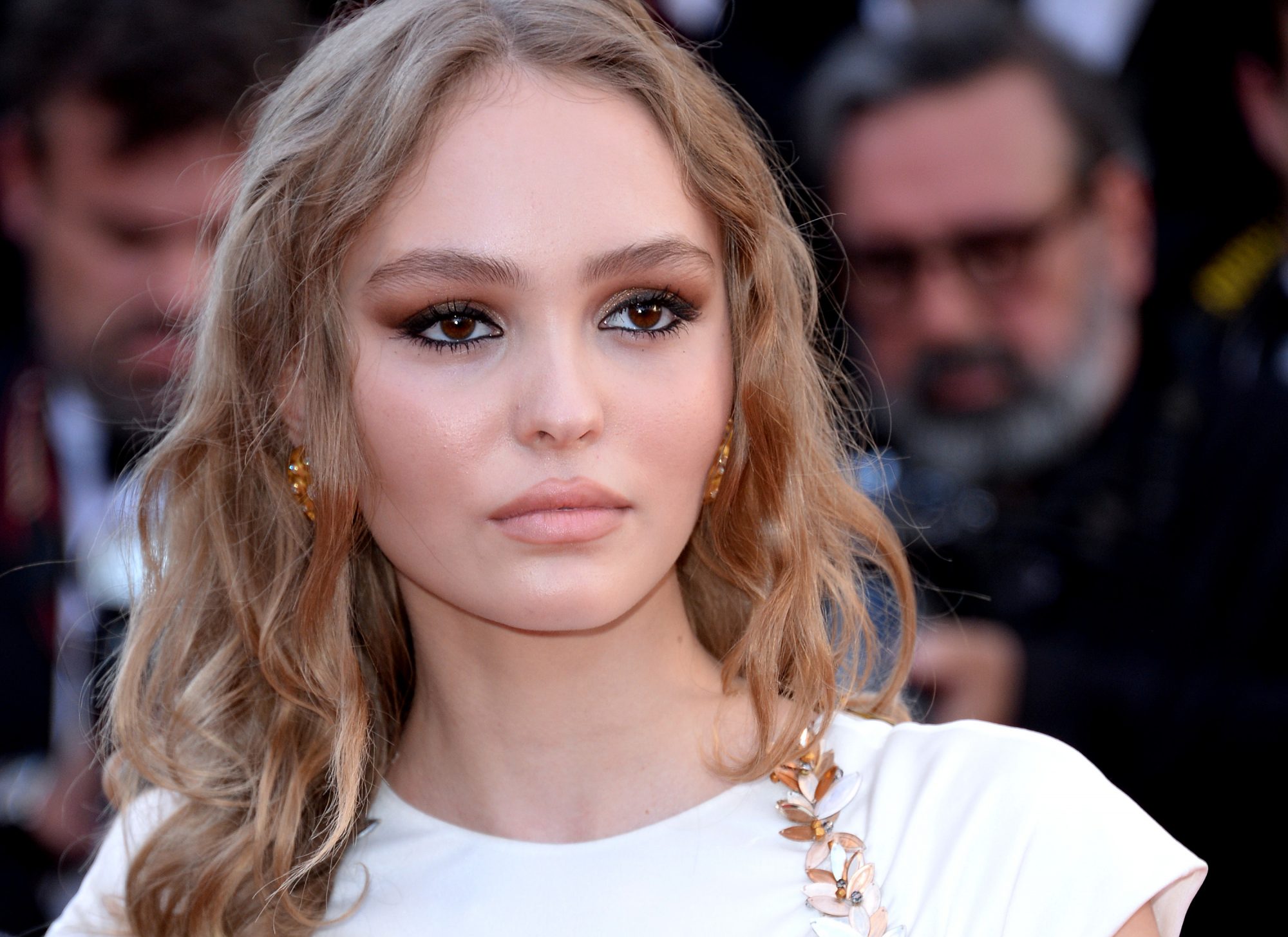 Here's how to copy Lily-Rose Depp's fresh-faced beauty look at the ...