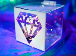 DIY Diamond Light Box
