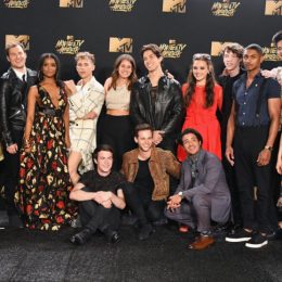 13 reasons why cast at the 2017 MTV Movie And TV Awards