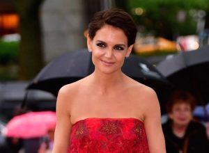 Katie Holmes wore a fire-red ballgown that would be a great prom dress